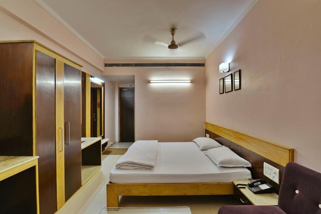 Jain'S Hotel Rajhans Bhopal Eksteriør billede